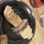 どてえもん - 1番下の花咲いてるシマチョウと思われる部位が最高に美味い！！脂ぶりぶりー