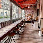 パン屋のオヤジ - テラスのイートイン