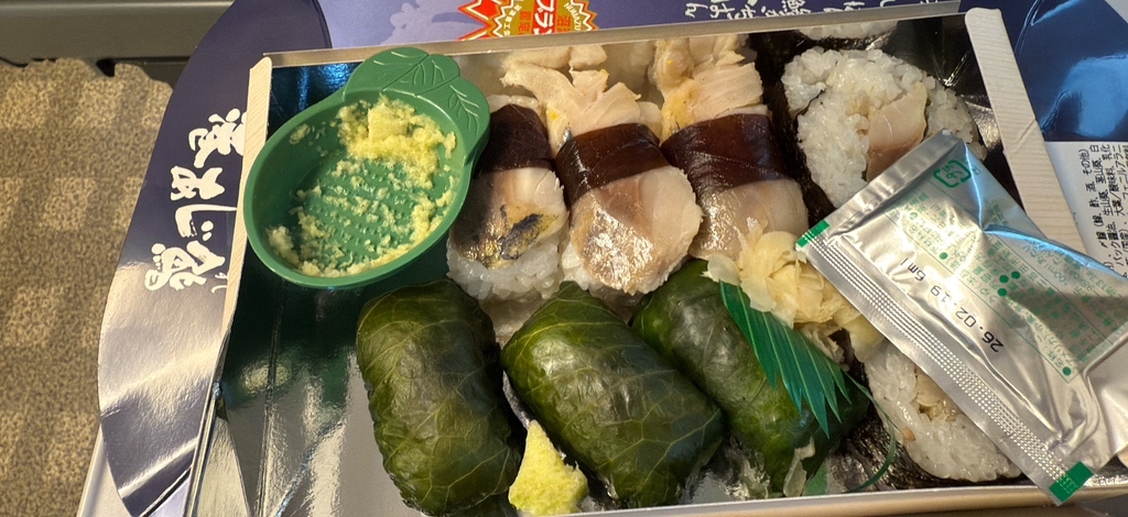 写真 : 桃中軒 三島駅新幹線ホーム中央店 - 三島/弁当 | 食べログ