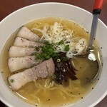 博多 竜の字 - ラーメン(天草大王の鶏ガラスープ)