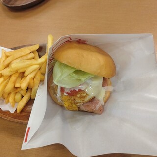 バーガーミュージアム 佐世保バーガー本店_0