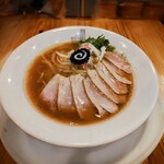 METRO RAMEN - 貝出汁×鴨チャーシュー