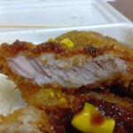 朝日製菓 - ヒレカツの断面