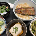 渋谷 松川 - サービス丼