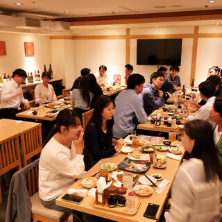 何杯飲んでも150円！毎日16～19時にハッピーアワー開催◎