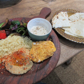 Himalayan Art House&Cafe Astralis_0