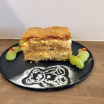 patisserie andbell - 横からの図