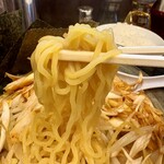 北海道らーめん おやじ - シコシコな卵麺、好きだわ〜これ