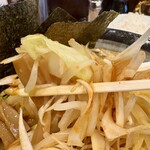 北海道らーめん おやじ - シャキシャキねぎ、野菜が最高
