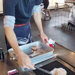 喰い処 鮭番屋 - 焼あげお兄さん