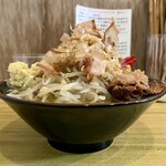ラーメン専門 宮の森 - さらにアップ