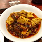 蓬莱春飯店 - 定食にもれなく付くミニ麻婆豆腐