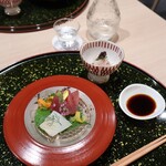 和食 むさし野 - ◆造り
鰹　縞鯵　アオリイカ　甘露醤油
× 
獺祭 純米大吟醸 磨き 三割九分
→ 魚の質感に寄り添う柔らかい甘みとキレ