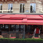 Fouquet's - シャンゼリゼ通り側