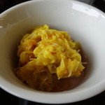 座敷そば たかあぜ - ざるそばに付く菊の花のお浸し