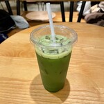 ナナズ グリーン ティー - ドリンク写真:抹茶グリーンティー（L）