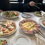 シカゴピザ&ボルケーノパスタ Meat&Cheese Forne - 