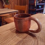 パドラーズコーヒー 西原本店 - とても持ちやすい、手に指にしっくりくるカップ