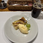 IL SUOLO - りんごのクラフティとアイスコーヒー