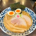 東京駅 斑鳩 - 人気No.1  濃厚東京駅ラーメン　1,250円