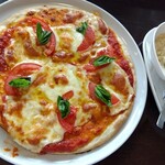 ピーノ - ピッツァランチコースのマルゲリータ