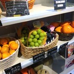 いちご ICHIJYU - マスカット もとっても リーズナブルでした