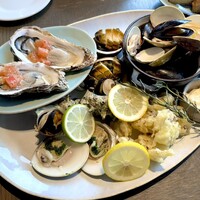 COLONIAL BEACH 横浜ハンマーヘッド - 