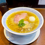 らぁめん 信 - 「島唐辛塩麺」＋「塩味玉」