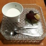 大谷山荘 - 芋金団、黒糖プリン、ぶどう