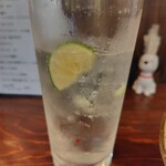 ししまる - ちょっと飲んじゃった。お庭のシークワーサーサワー