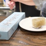 トリワイン ＰＩＫＯＳＨＨＨＵ - お土産の江の島羊羹