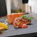 トリワイン ＰＩＫＯＳＨＨＨＵ - ポレンタのフリット トマトソース