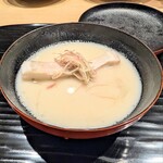 富小路 やま岸 - 白甘鯛 白味噌のお椀