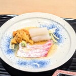 富小路 やま岸 - 明石の鯛、姫島のウニ、剣先イカ