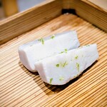 富小路 やま岸 - 海老芋