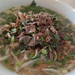 ミス・サイゴン - ミイトオー風えび・いか入り五目きしめん；アップ