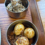 カリー＆ナイス カトゥール - 海老カラムウズラと干し納豆のやーつ