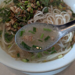 ミス・サイゴン - ミイトオー風えび・いか入り五目きしめん；スープ