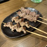 炉端かしわ屋 治兵衛 - 