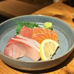 炭と海鮮と串焼きと肴 とっとっと 難波千日前店 - 