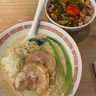 濃厚鶏白湯拉麺いし田_0