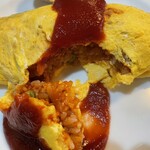 キッチンくま - オムライス　サラダ付き