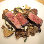 スガハラ - 宮城 赤牛 ともさんかく & 舞茸 & あわび茸 & 椎茸 & 米沢 ミズの実