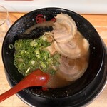 豚の骨 - 純とんこつラーメン 1,000円