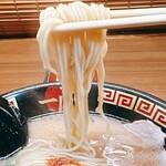 一蘭 - ラーメン  ¥980  赤い秘伝のたれ2倍  やわめリフトアップ