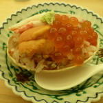 鮨 みつ川 - 香箱、うに、いくら寿司
