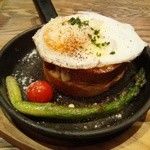 ビストロカフェ レディース&ジェントルメン - クロックマダム