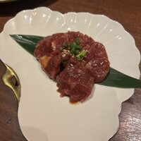 焼肉 龍華園 - 味噌あごタン