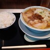 新橋ニューともちんラーメン 川崎駅前店