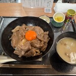 和牛専門 牛めし 前田優 - 